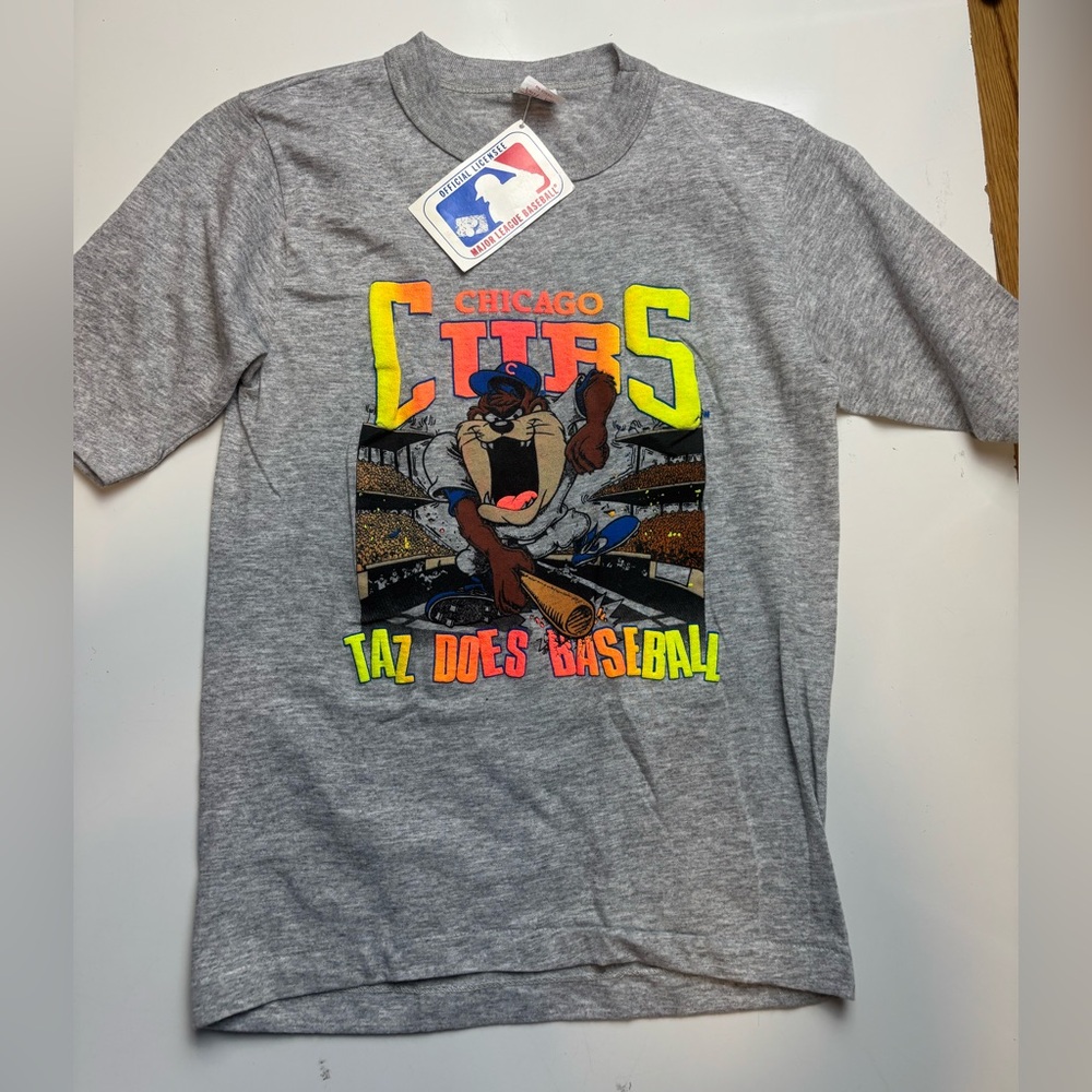 MLB vintage Chicago cubs Taz does baseball tshirt